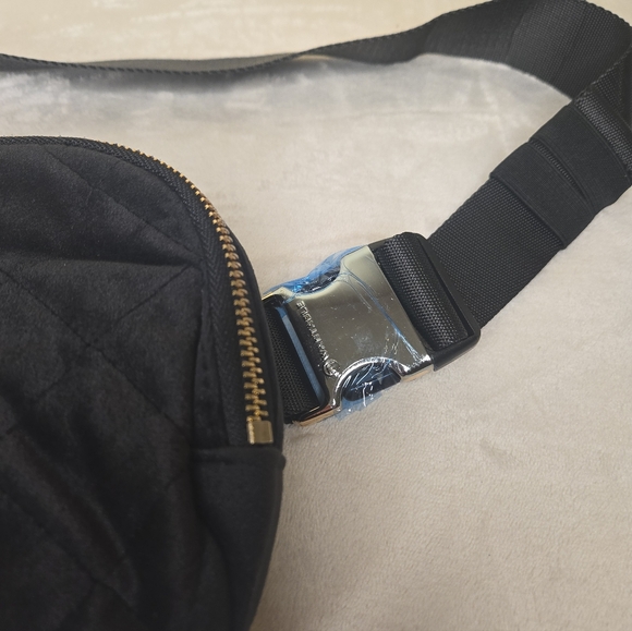 Wantable Velvet Quilted Belt Bag Black - Picture 3 of 13